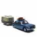 Peugeot 504, bleu métallisé, avec caravane Eriba, galerie de toit, 2 valises, 2 figurines - SAI 1829 - HO 1/87