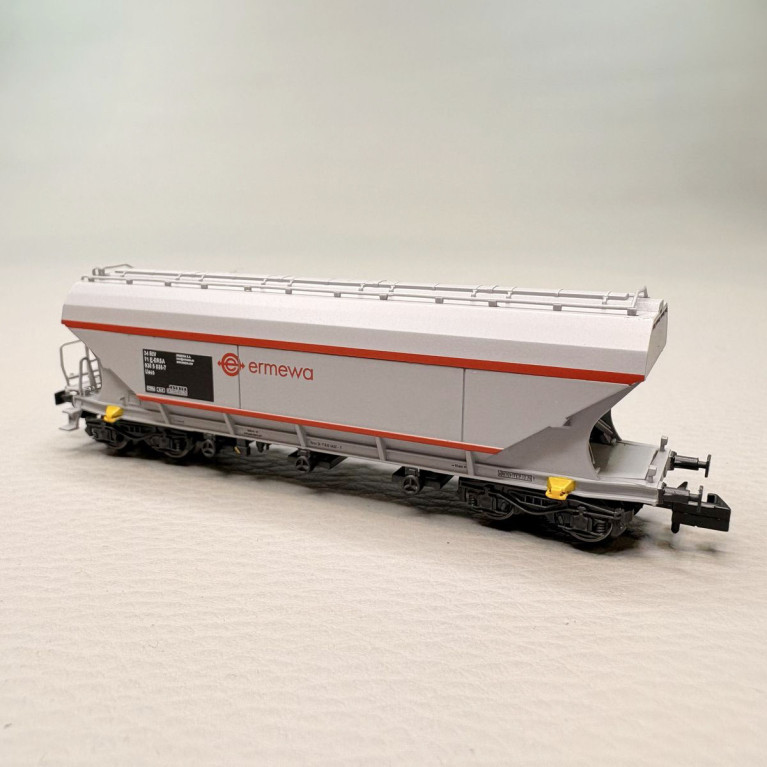 Coffret 2 wagons-trémies à 4 essieux “Ermewa”, parois lisses et bombées, gris, RENFE, Ep. VI, ARNOLD HN6740, N 1/160