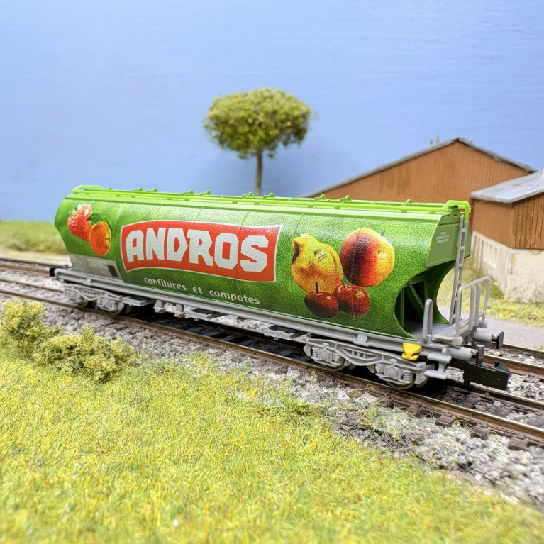 Wagon-trémie pour transport de sucre à 4 essieux “Andros”, vert, SNCF, Ep. V, ARNOLD HN6733, N 1/160