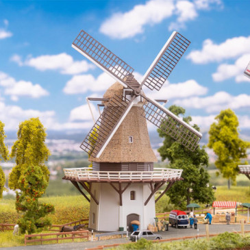 Moulin à vent avec socle en crépi - Faller 232136 - N 1/160