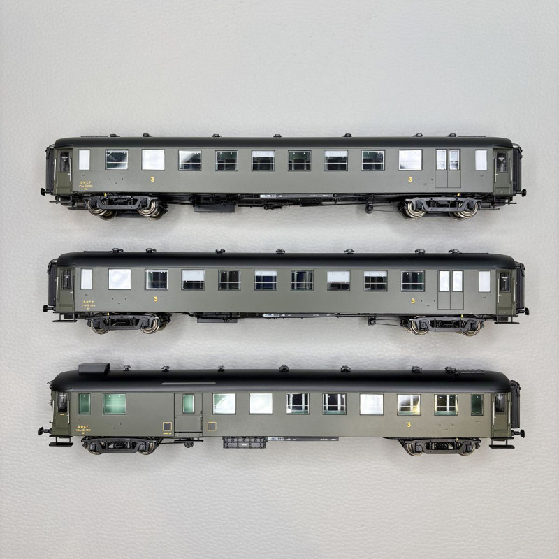 Coffret de 3 voitures OCEM soudées, SNCF, Ep. IIIa, MODELS WORLD MW 40951