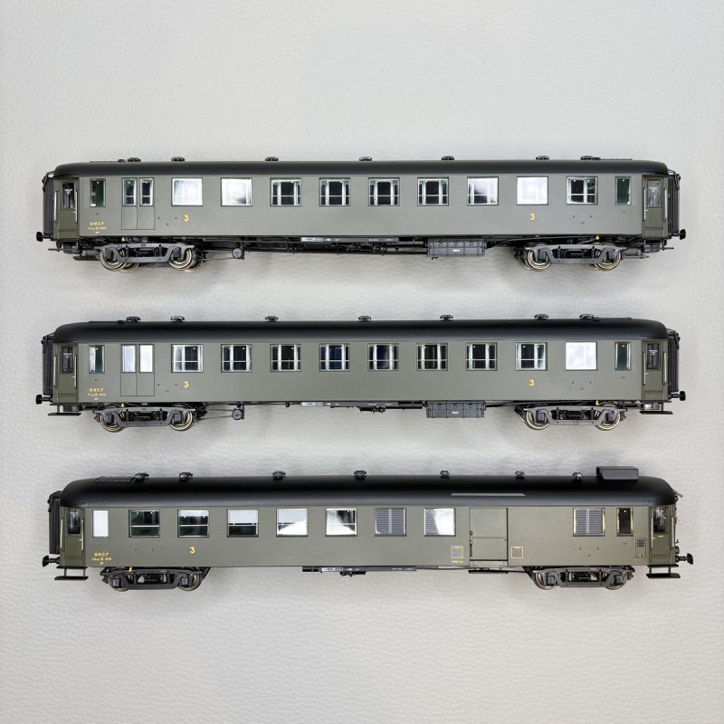 Coffret de 3 voitures OCEM soudées, SNCF, Ep. IIIa, MODELS WORLD MW 40951
