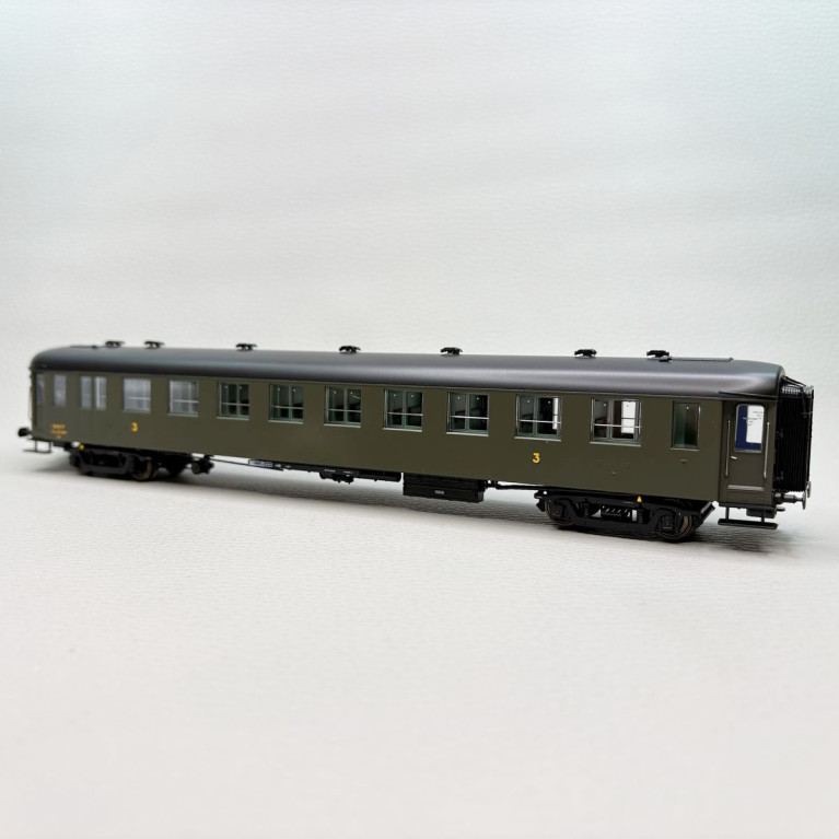 Coffret de 3 voitures OCEM soudées, SNCF, Ep. IIIa, MODELS WORLD MW 40951