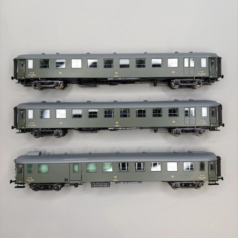 Coffret de 3 voitures OCEM soudées, PLM, Ep. IIb, MODELS WORLD MW 40949