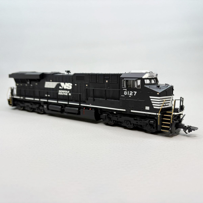 Locomotive diesel GE ES44AC 8127, Norfolk Southern, Ep. VI, MÄRKLIN 38448