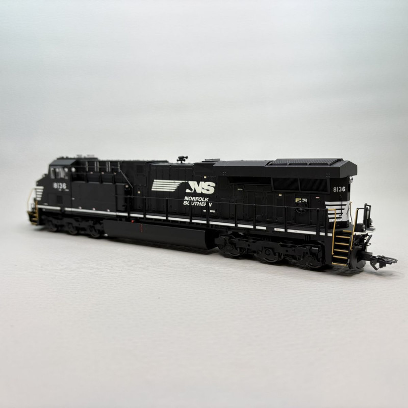 Locomotive diesel GE ES44AC 8136, Norfolk Southern, Ep. VI, MÄRKLIN 38449