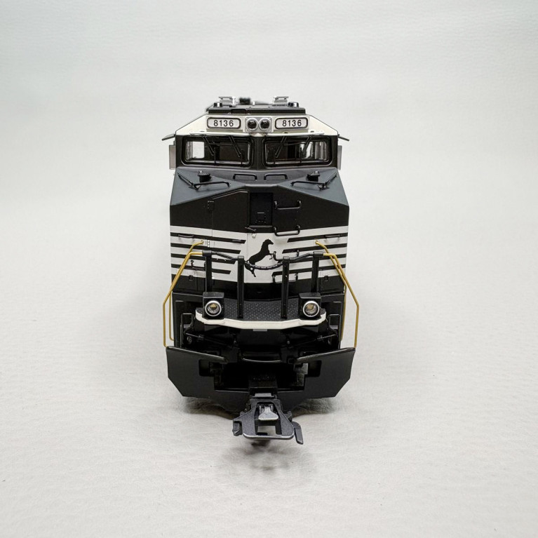 Locomotive diesel GE ES44AC 8136, Norfolk Southern, Ep. VI, MÄRKLIN 38449