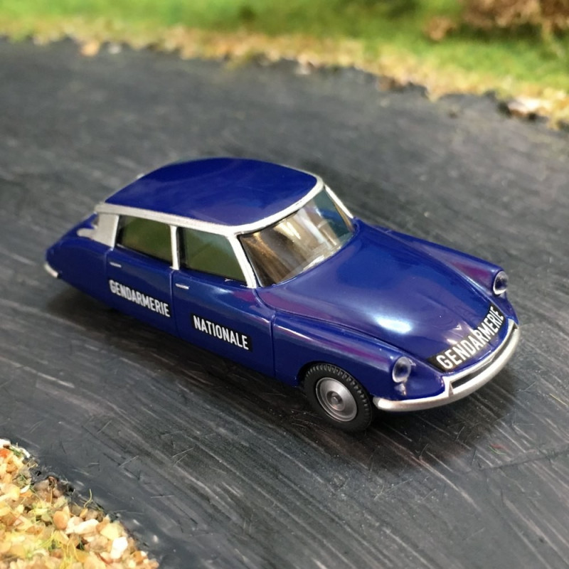 Citroen ID19 Gendarmerie -HO-1/87-Wiking 086433