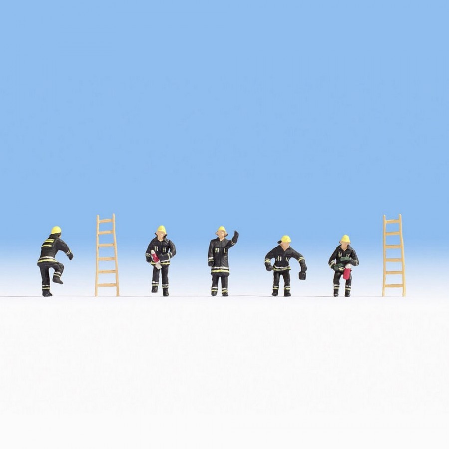 5 pompiers avec echelles -HO-1/87-NOCH 15021