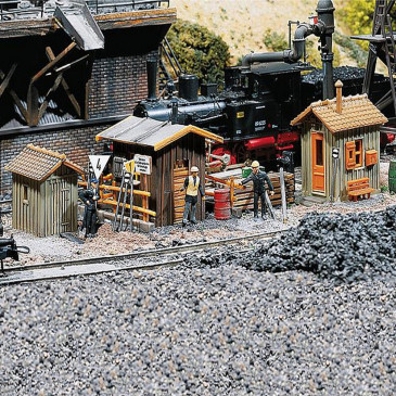 3 cabanes de cantonniers  -HO-1/87-FALLER  120140