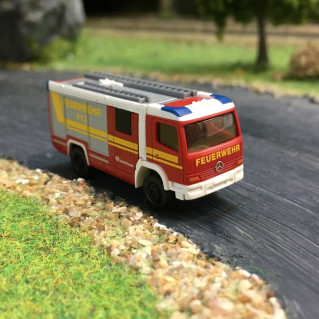 Camion Toupie Béton, Mercedes - WIKING 94508 - N 1/160