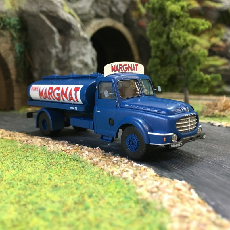 Camion Willeme citerne à vin Margnat-HO-1/87-REE CB-072