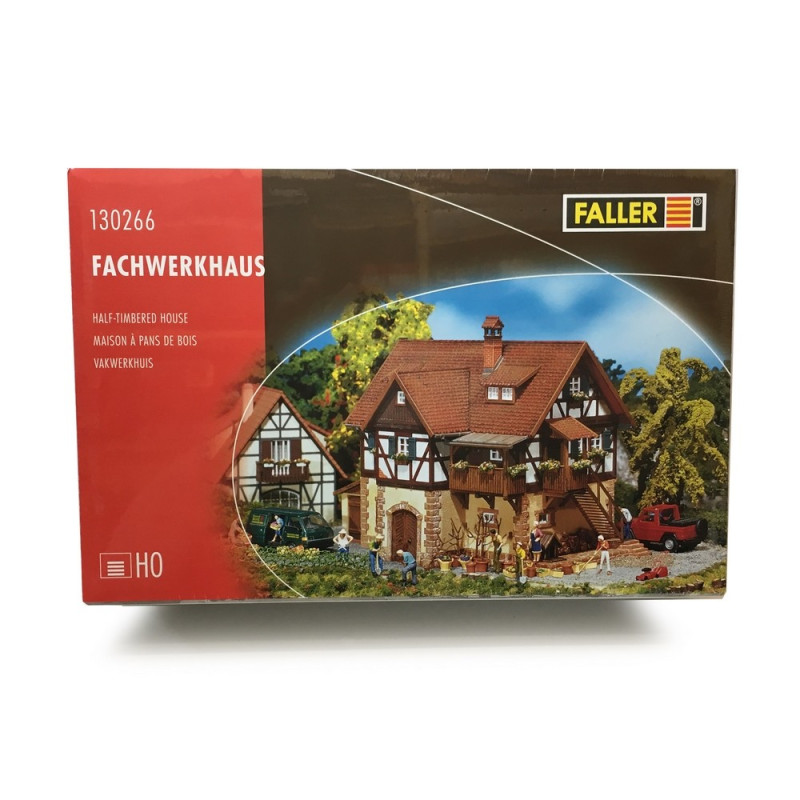 Faller F130280 – Maison Alsacienne à Assembler – Maquette Ferroviaire Échelle HO – Décoration 117x115x104 Mm – Dès 14 Ans