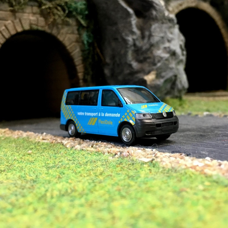 NAG Bus publicitaire Docteur Oetker + rqe soufflet - Epoche - Echelle 1/87 - HO