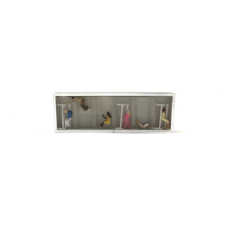 6 personnages avec 3 bancs-HO 1/87-PREISER 10180