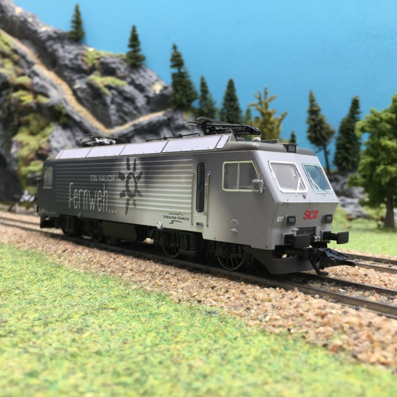 Locomotive Re 4/4 IV SOB Ep VI digital son 3R-HO 1/87-MARKLIN 37301