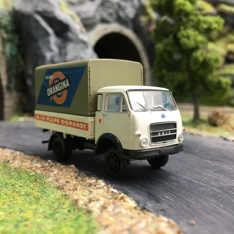 Camion OM Unic PP "Orangina"-HO 1/87-BREKINA 34628