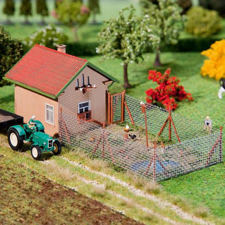 Poulailler avec terrain-HO 1/87-FALLER 130328