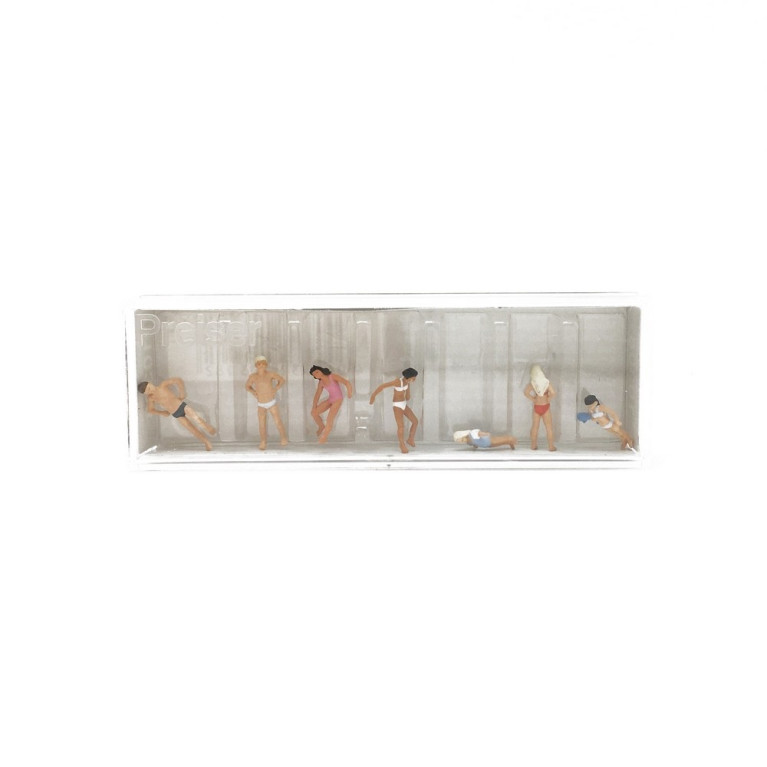 7 personnes à la Plage / Piscine-HO 1/87-PREISER 10308
