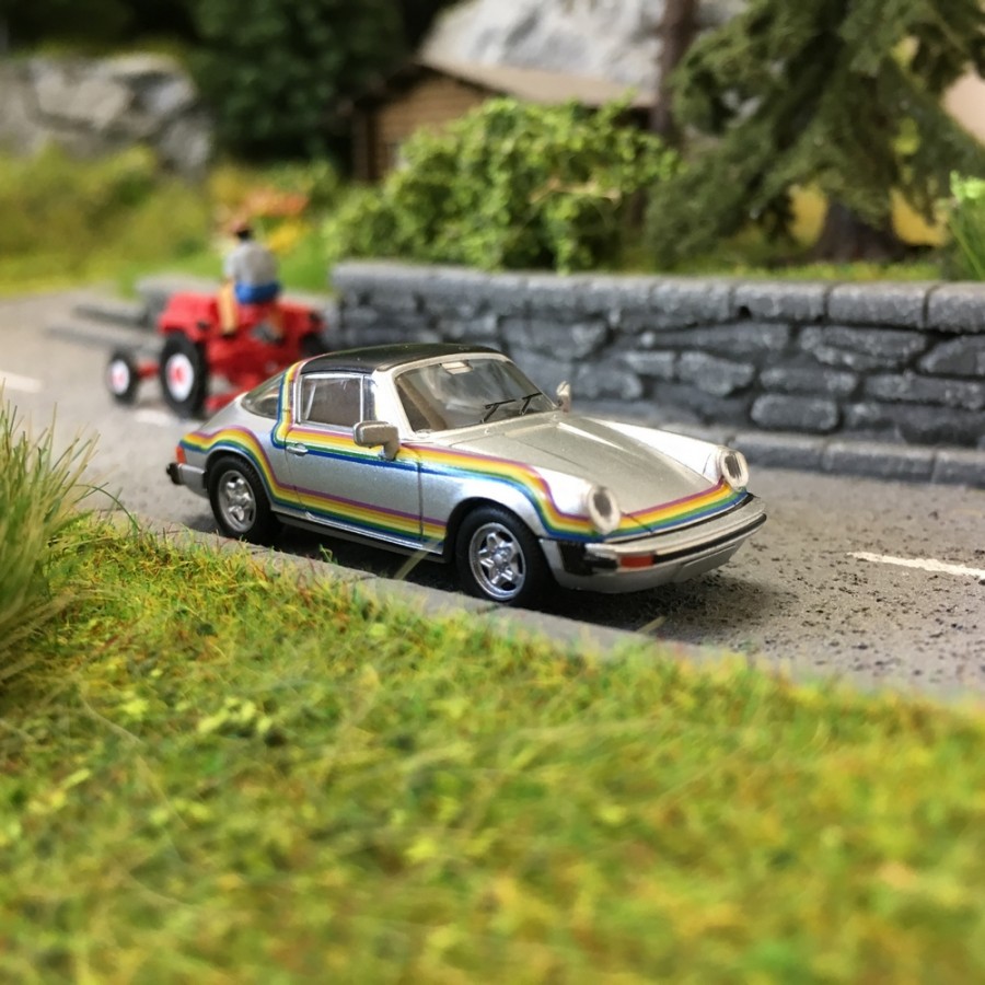 Porsche 911 Targa G "Rainbow Polaroid" 1976-HO 1/87-BREKINA 16360