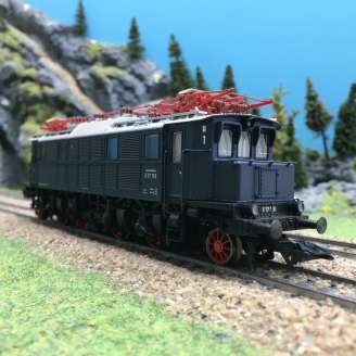 Locomotive Classe E 17 116 DB Ep III digital son 3R-HO 1/87-MARKLIN 37064