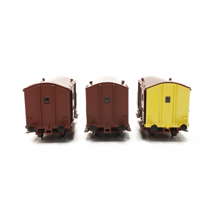 3 Fourgons Us UIC sans feu de fin convoi SNCF-HO 1/87-EPM E51012