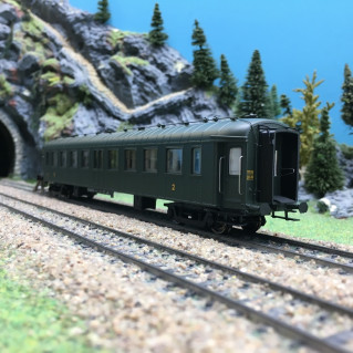 Voiture OCEM RA 2ème classe B9myfi SNCF Ep III-HO 1/87-REE VB271