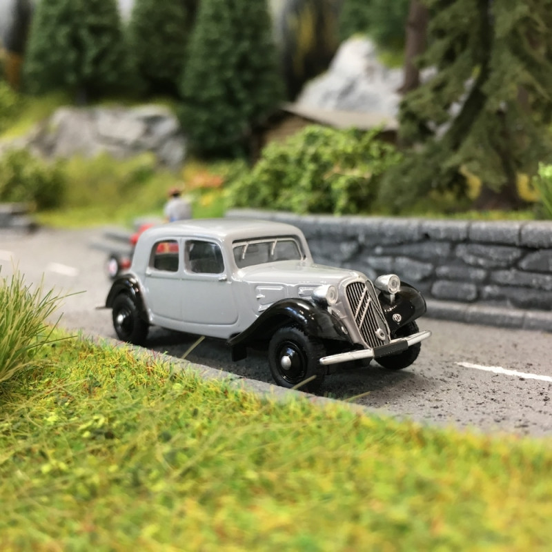 Citroën Traction 11A 1935-HO 1/87-SAI 6163