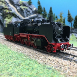Locomotive BR 24 017 DB Ep III-HO 1/87-ROCO 62215
