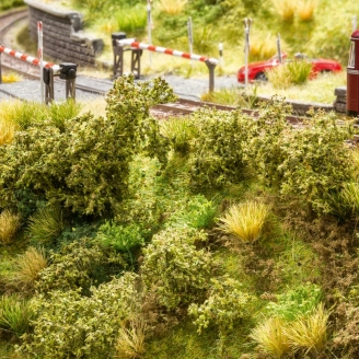 Set de végétation pour remblais ferroviaire-HO 1/87-NOCH 23102