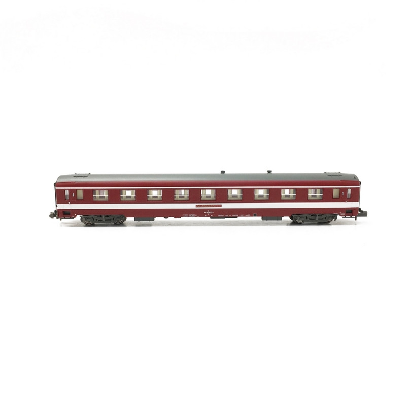 Voiture A9 UIC Capitole SNCF Ep III - N 1/160 - REE NW158