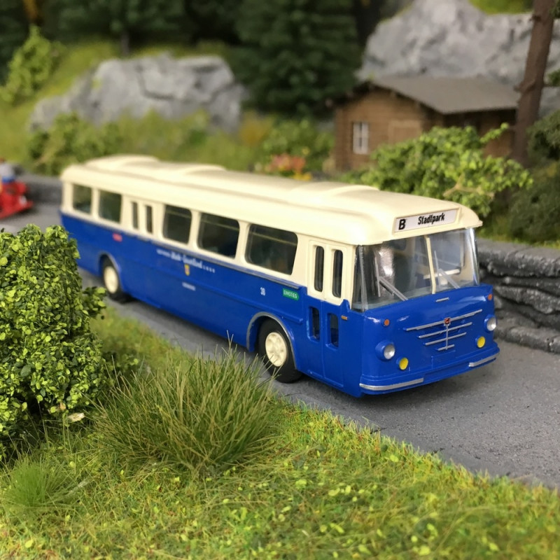 Autobus "Büssing Senator"-HO 1/87-WIKING 72103