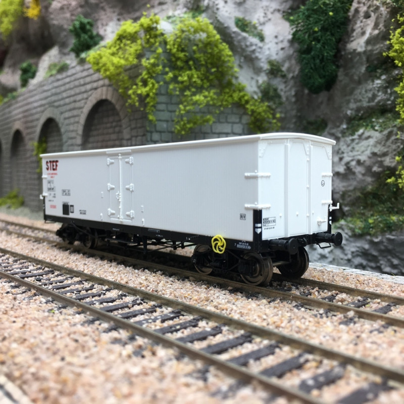 Wagon Couvert TP SNCF Ep III A - REE WB776 échelle HO 1/87, Neuf